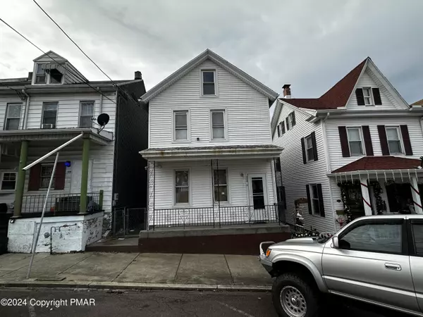 308 S Beech ST, Mount Carmel, PA 17851