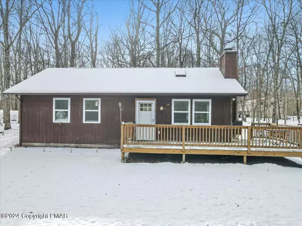 124 Rabbit CT, Bushkill, PA 18324