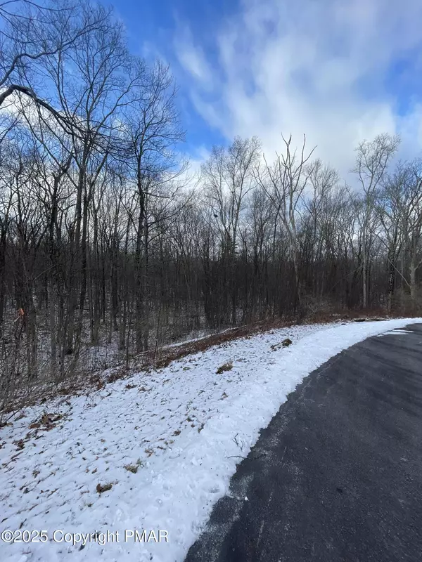 Lot 140 Wedgewood Dr, Hawley, PA 18428