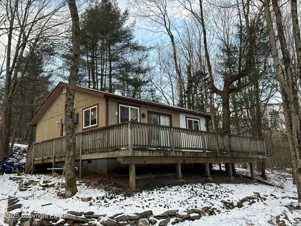 185 Birch DR, Blakeslee, PA 18610