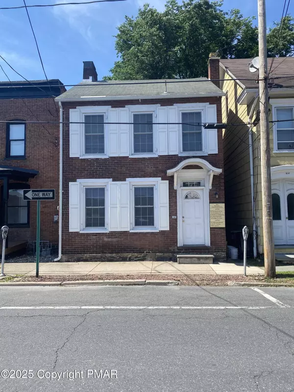 814 Monroe ST, Stroudsburg, PA 18360