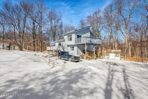 3605 Cedar LN, Tobyhanna, PA 18466