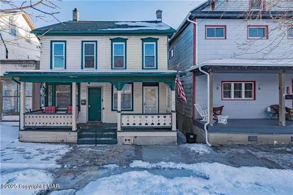 37 E Ludlow ST, Summit Hill, PA 18250