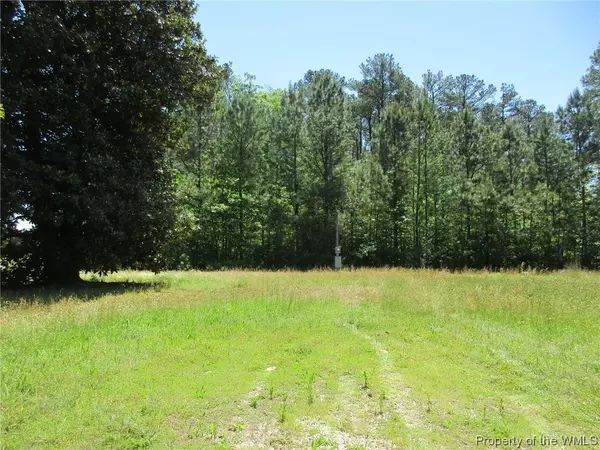 4458 George Washington Memorial HWY, Hayes, VA 23072