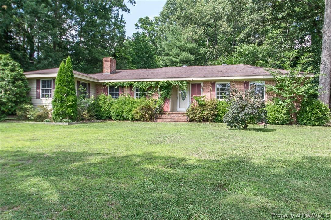 78 Venable DR, Kilmarnock, VA 22482