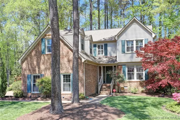 112 Elm Lake WAY, Yorktown, VA 23693