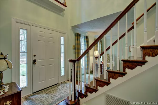 Yorktown, VA 23692,205 Kings Grant DR