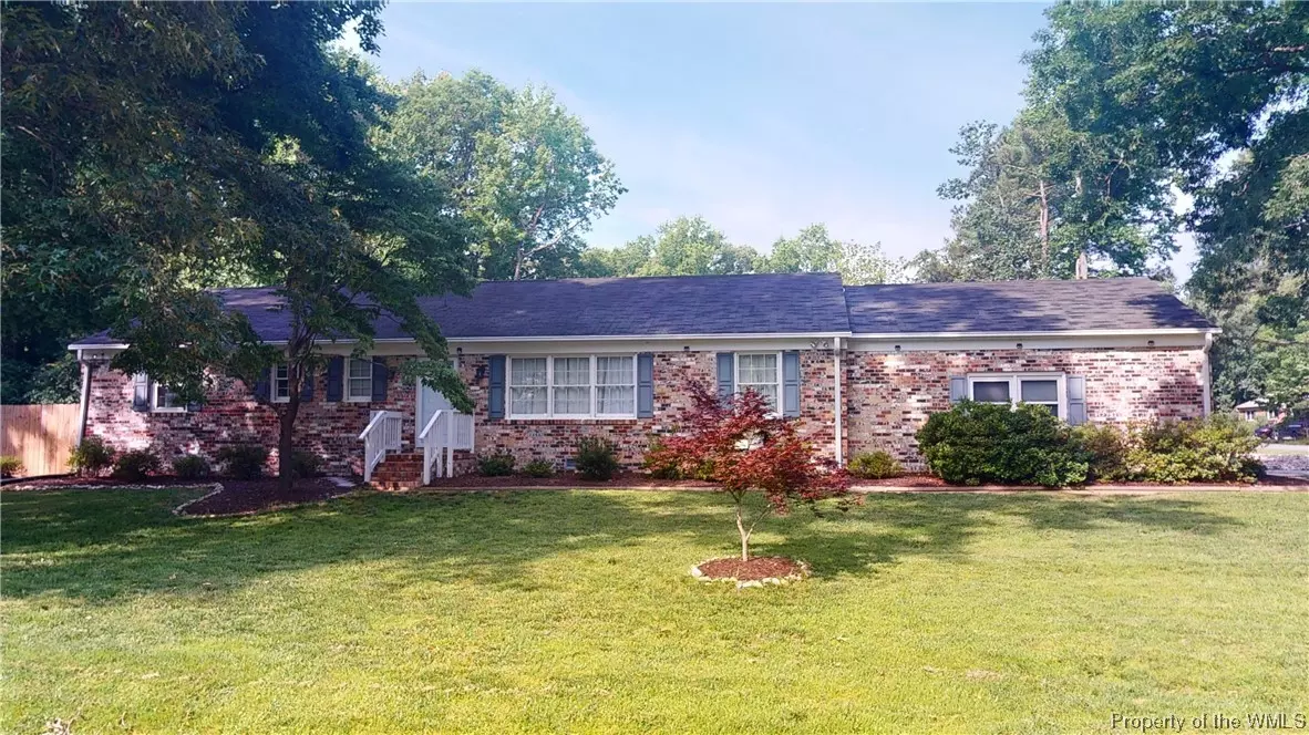 Yorktown, VA 23692,405 Rosewood LN