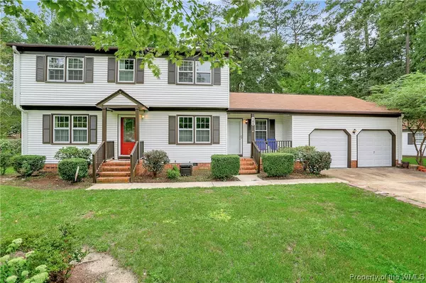 104 Chadds CIR, Yorktown, VA 23692