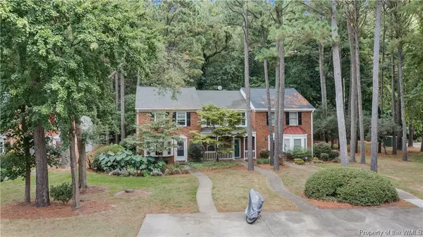 22 Corwin CIR, Hampton, VA 23666