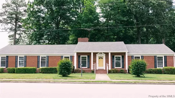 14 Albany DR, Hampton, VA 23666