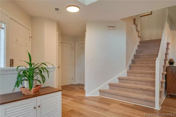 Yorktown, VA 23693,108 Brassie DR