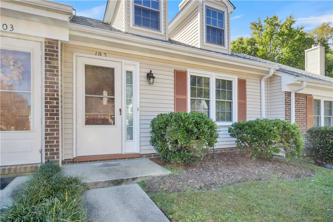 Yorktown, VA 23692,105 Farmstead PL
