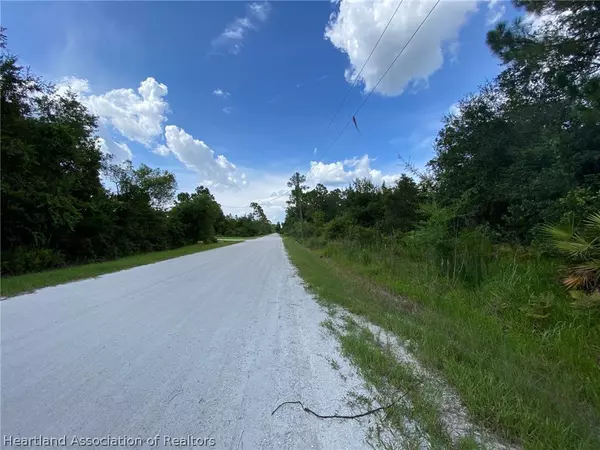 Sebring, FL 33875,6111 Hazel RD