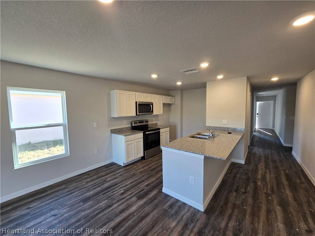 Sebring, FL 33870,1736 HIGH RIDGE DR CIR
