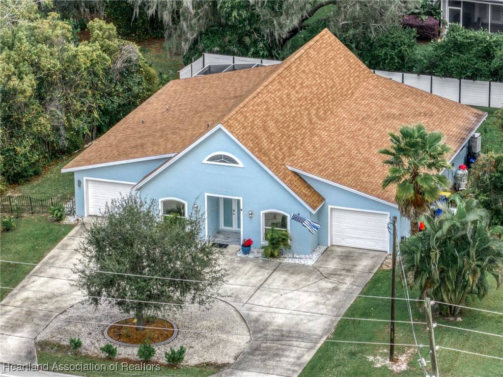 379 Lake June RD, Lake Placid, FL 33852