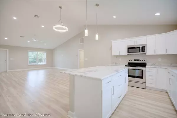 Sebring, FL 33875,6607 Burkett AVE