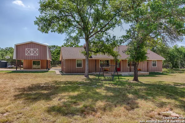 805 KELLY CREEK DR, Bulverde, TX 78163-3035