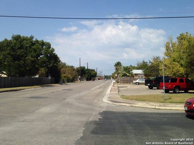 Converse, TX 78109-1407,108 AVENUE D