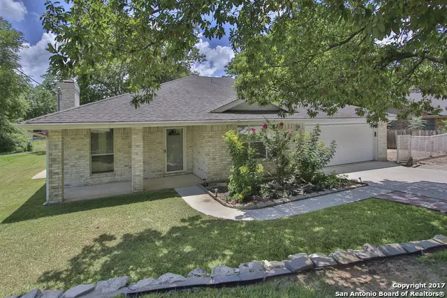 New Braunfels, TX 78130-3536,720 WOODCREST CIR