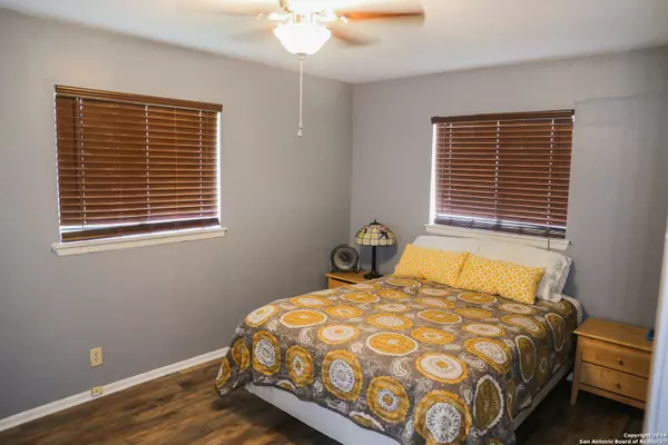 Kirby, TX 78219-2001,5425 ARNESON DR