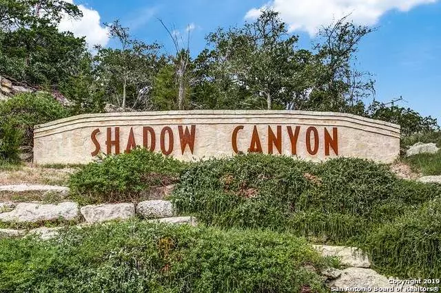 18342 SHADOW CANYON DR, Helotes, TX 78023-2965