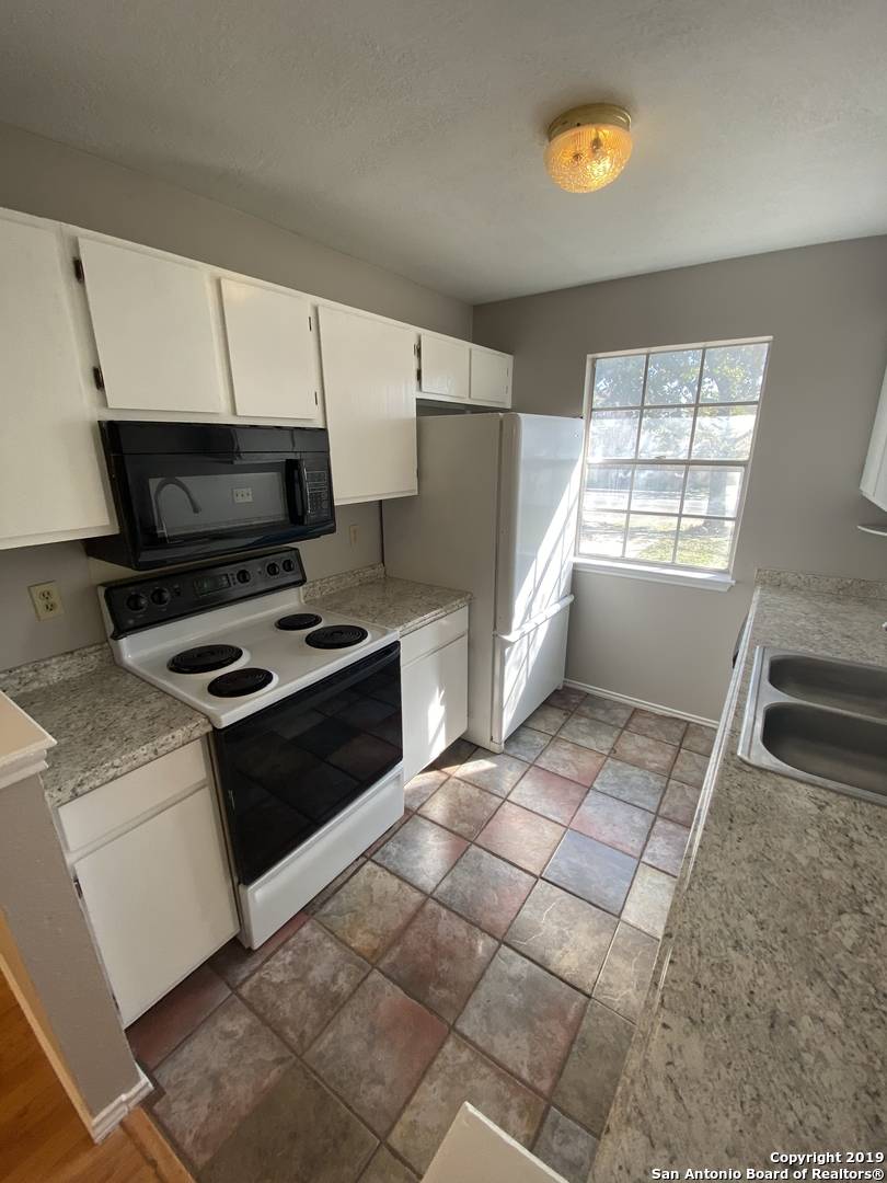 San Antonio, TX 78250-3366,7335 SUMMER PL