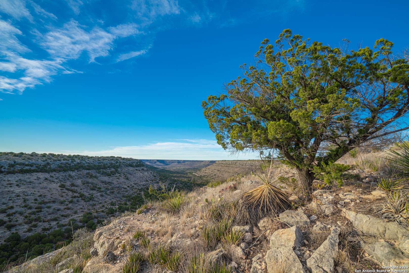 6951 County Road 406,  Sheffield,  TX 76943