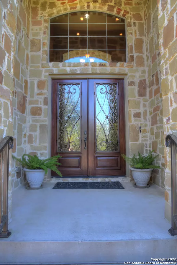 Helotes, TX 78023-2915,18347 Shadow Canyon Dr