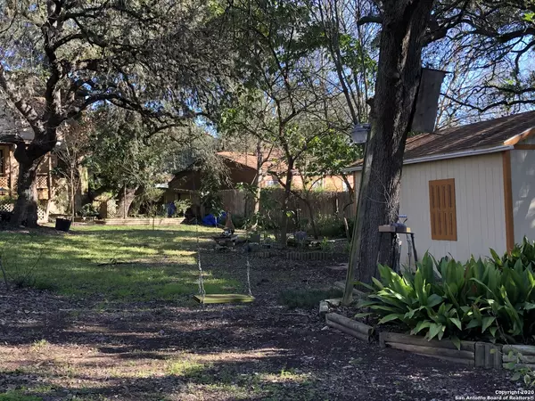 Seguin, TX 78155-5824,612 Gloria Dr