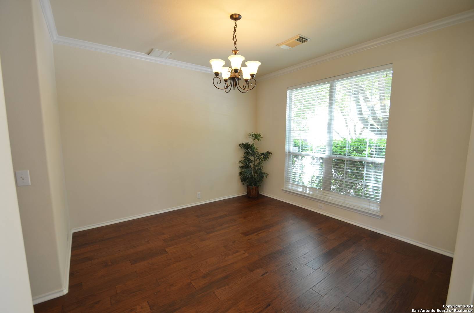 Schertz, TX 78154-3052,4504 RIDGE CANYON DR