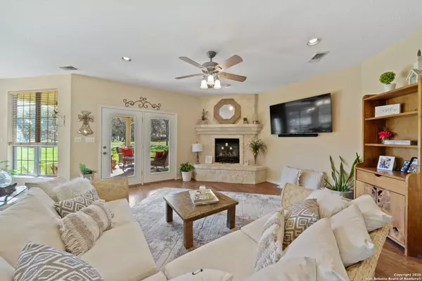 Boerne, TX 78006,236 Ivy Ln