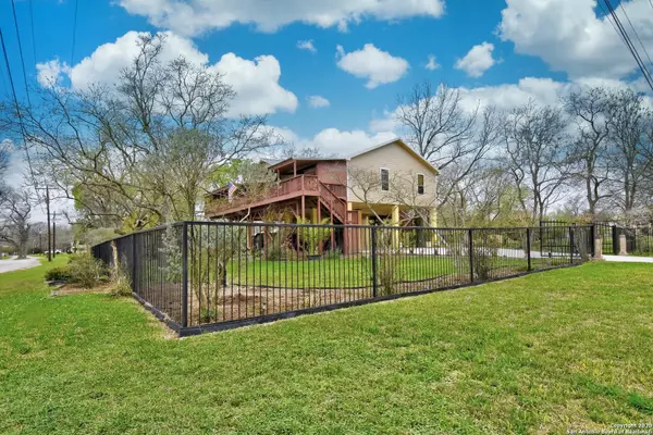 Seguin, TX 78155-3148,575 TURTLE LN