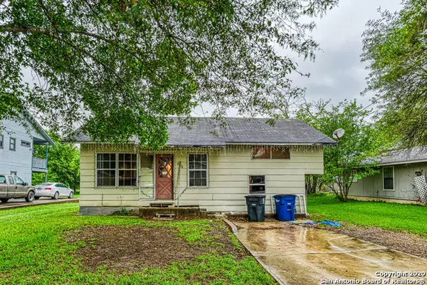 2902 KATY ST,  New Braunfels,  TX 78130-6925