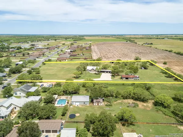 Poth, TX 78147-1103,610 DICKSON ST
