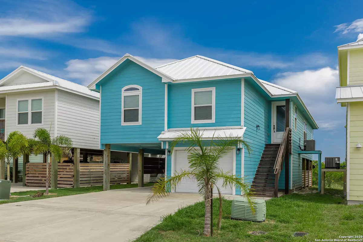 Port Aransas, TX 78373,322 PARADISE POINTE DR