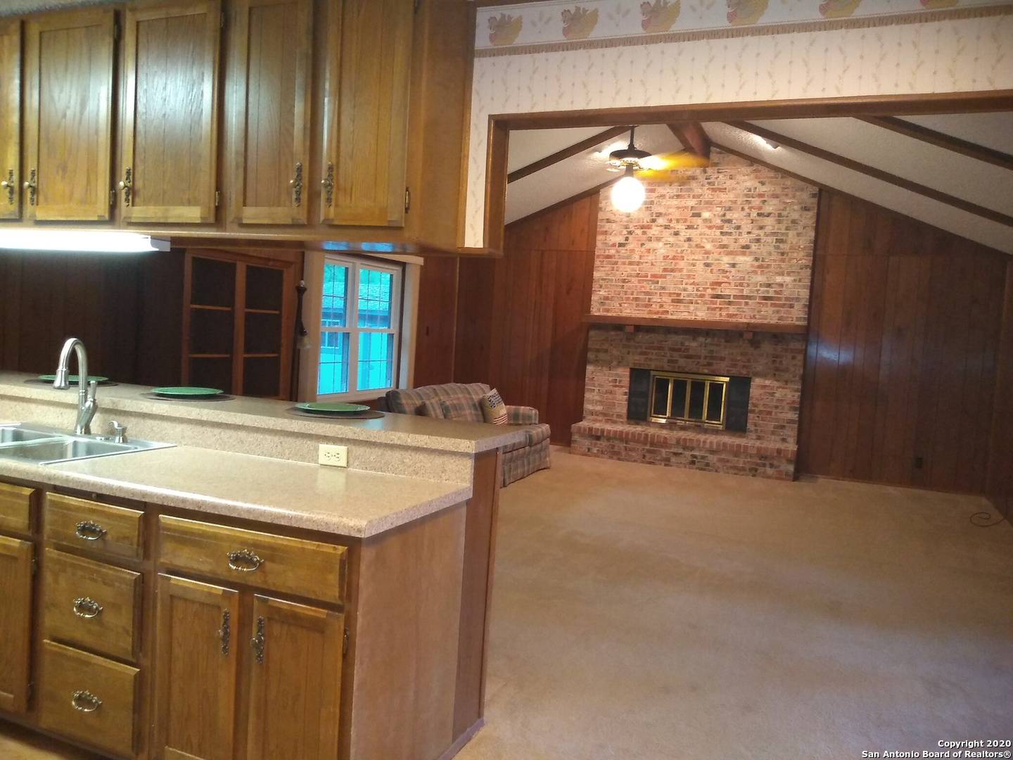 Live Oak, TX 78233-2953,7725 STROLLING LN