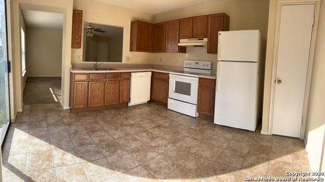 San Antonio, TX 78250-7015,7269 ARTISAN LN