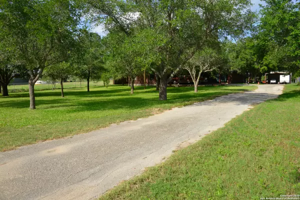 Seguin, TX 78155,695 Still Meadow Rd