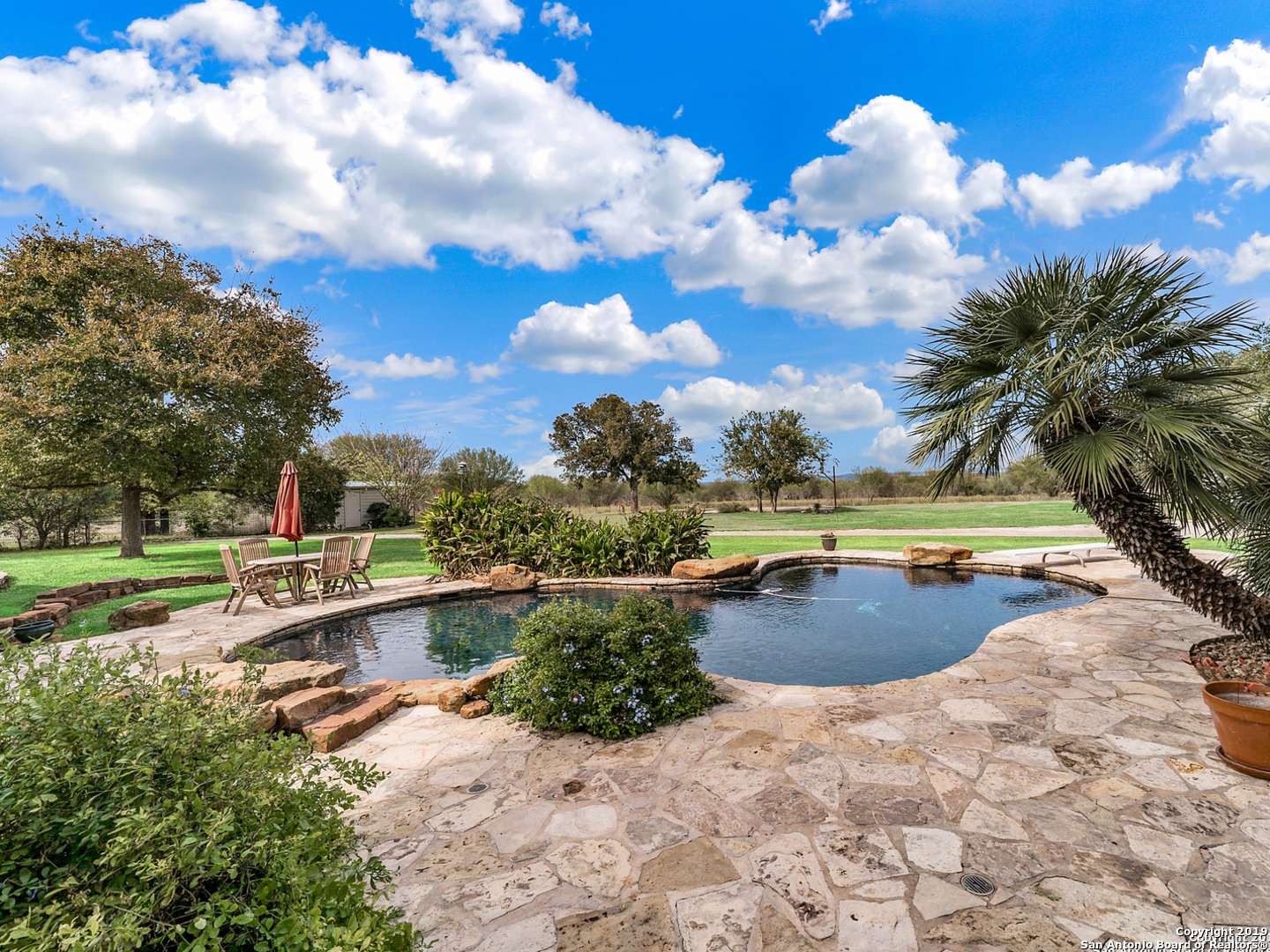 San Antonio, TX 78253-6876,695 COUNTY ROAD 381