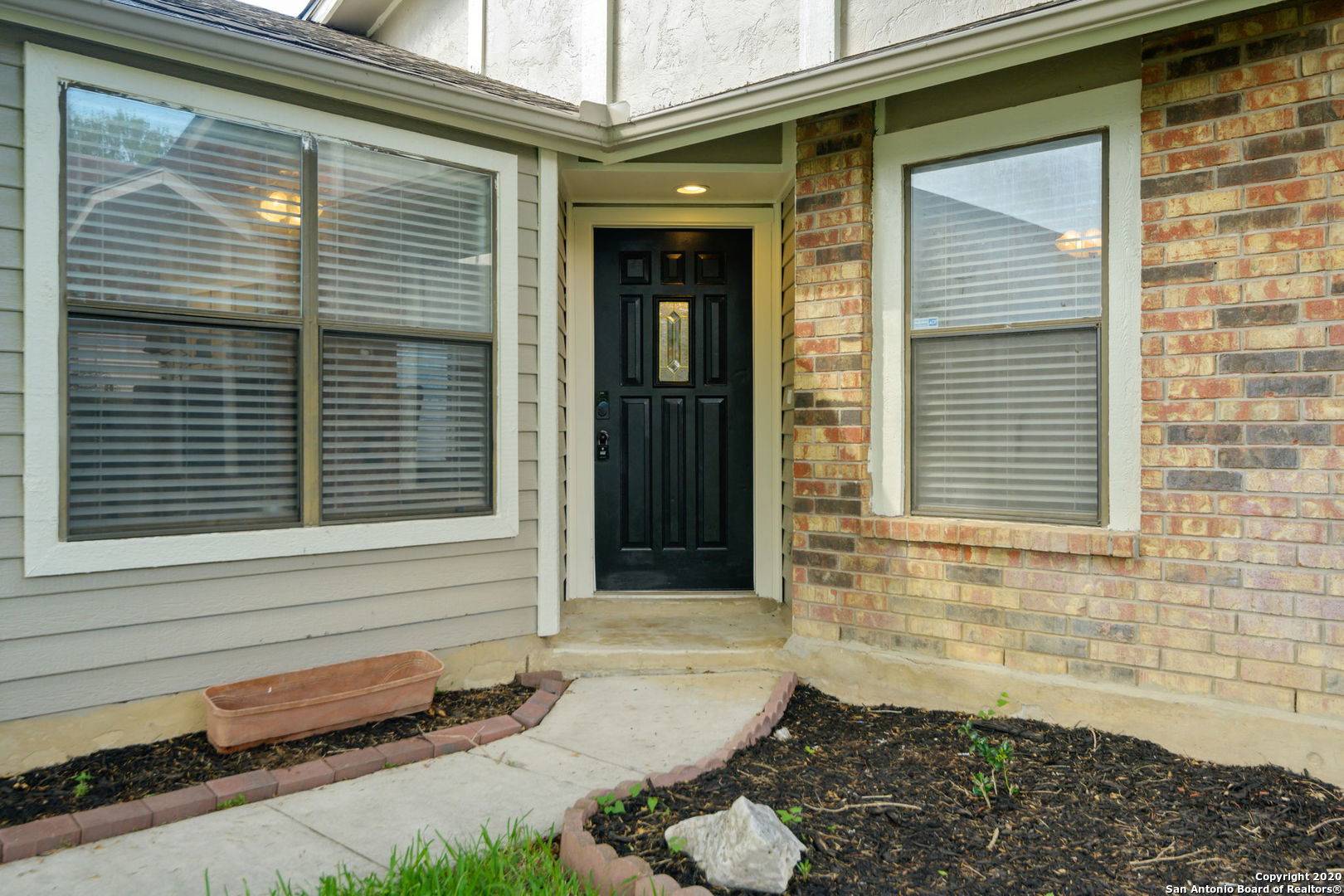 San Antonio, TX 78233-4529,6106 QUAIL FEATHER LN