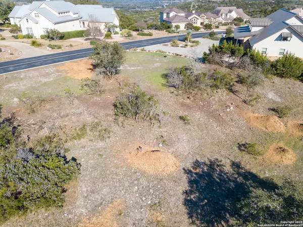 143 PARADISE POINT DR, Boerne, TX 78006