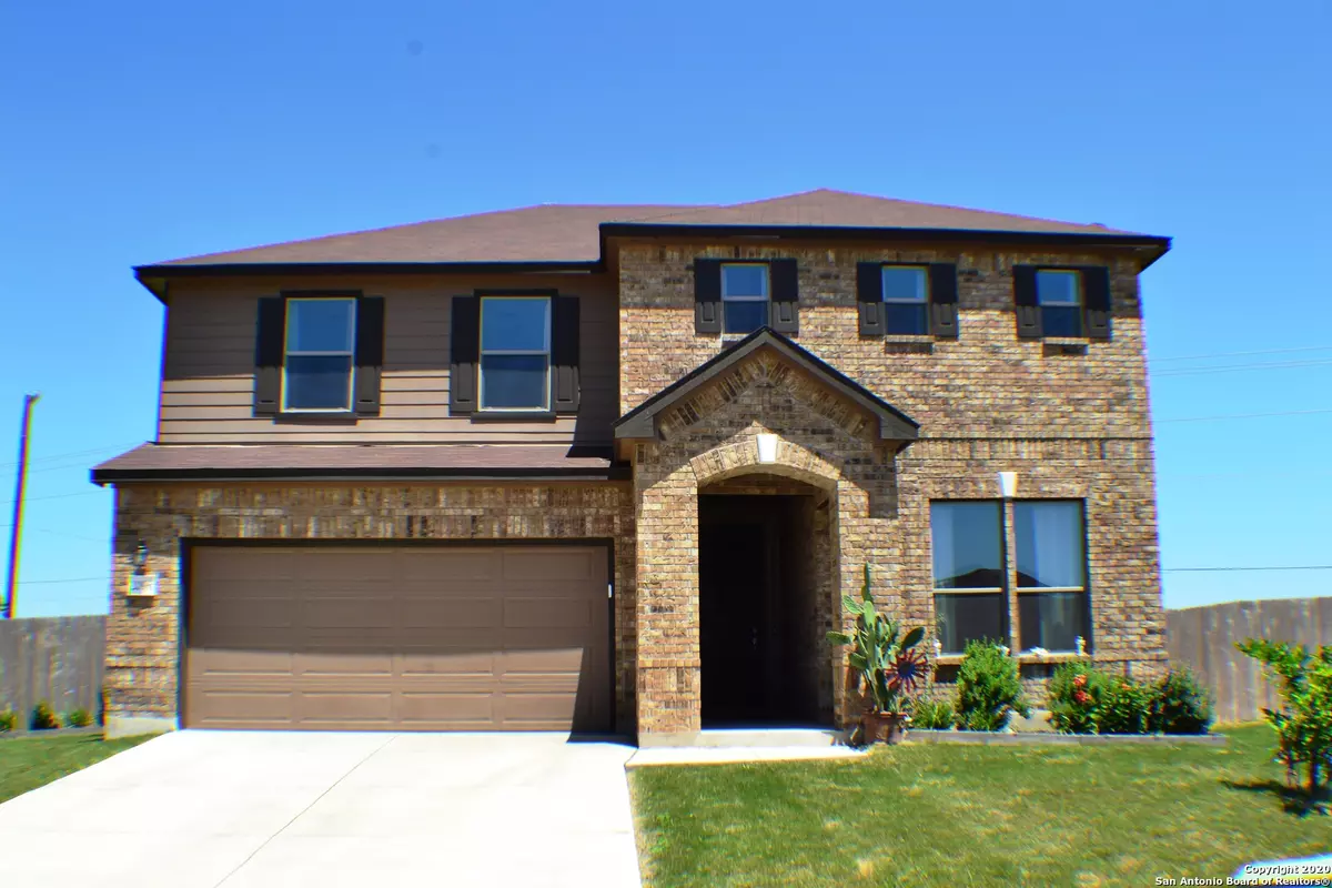 New Braunfels, TX 78130,2096 OXBOW CIRCLE