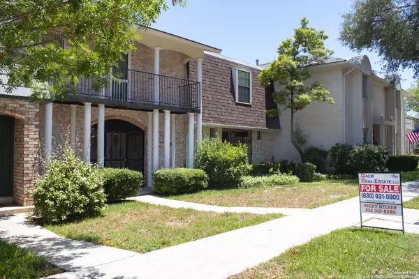 San Antonio, TX 78216-2510,11906 PERSUASION DR UNIT 35