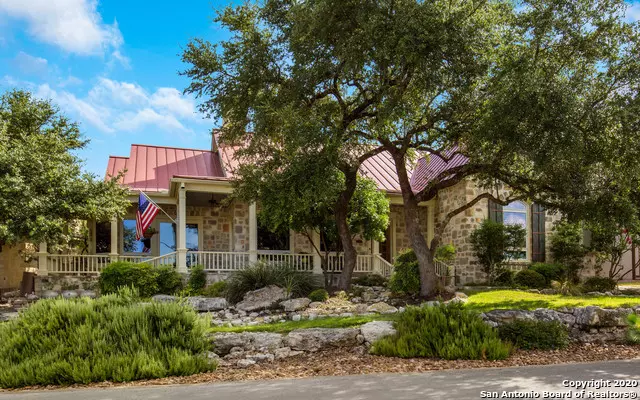 379 HANNAH LN, Boerne, TX 78006-8854