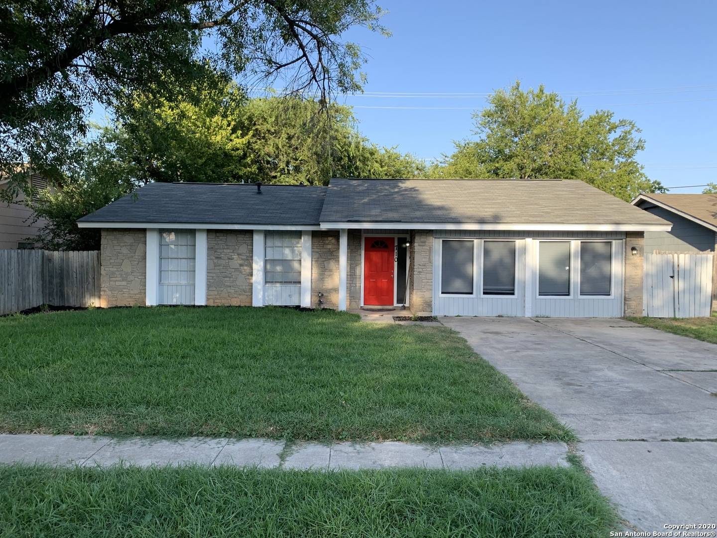710 SAWTOOTH DR, San Antonio, TX 78245-1635