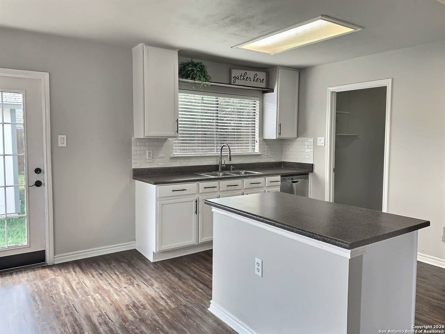 San Antonio, TX 78233-3804,7034 RAINTREE FRST