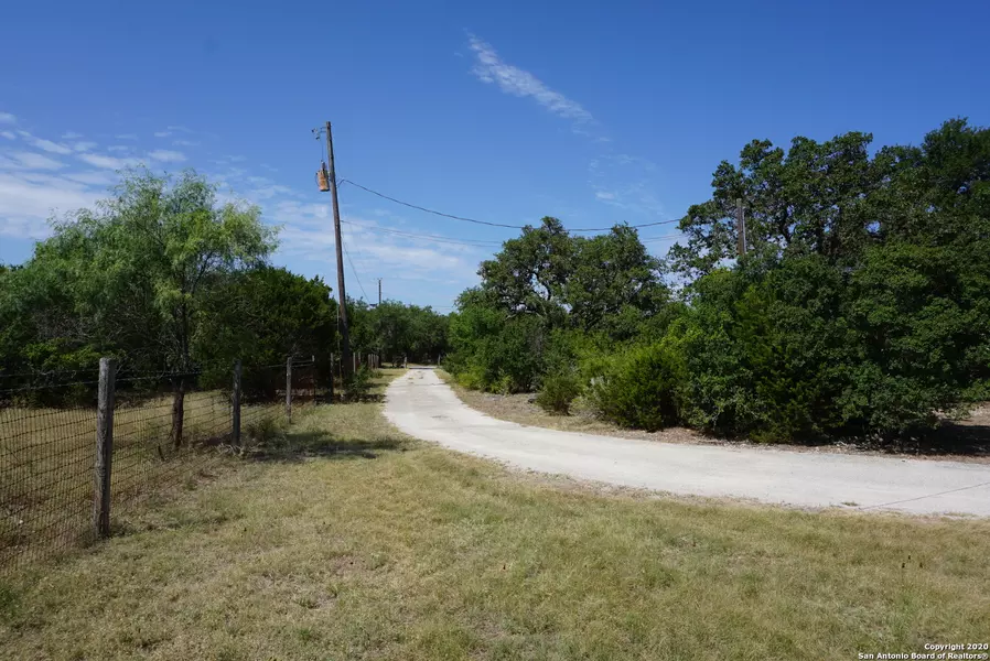 270 FAWN LN, Spring Branch, TX 78070-5603