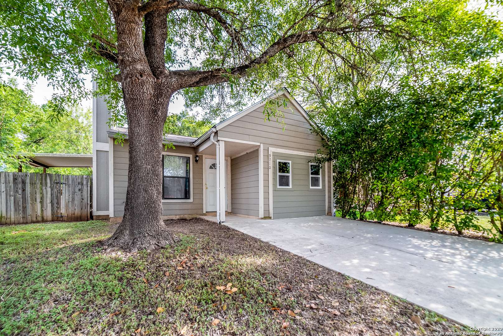 San Antonio, TX 78250-5701,9710 VILLAGE GATE
