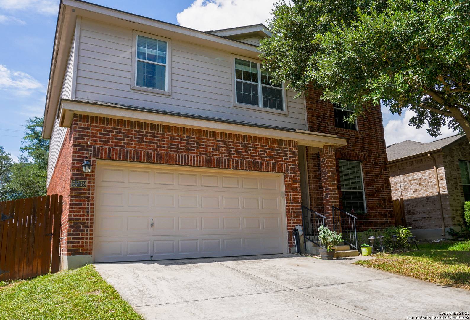 8739 EAGLE PEAK, Helotes, TX 78023-4382